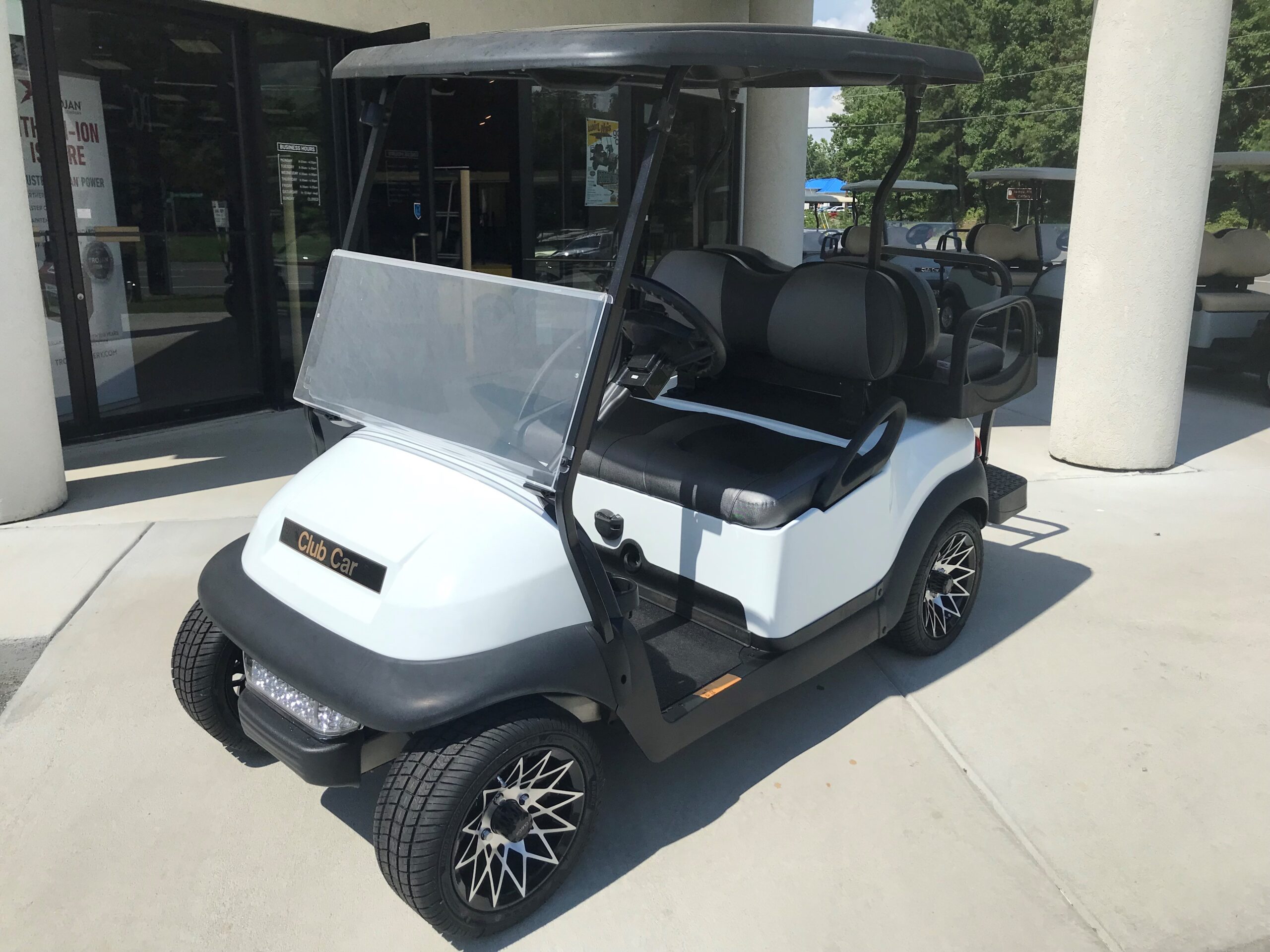 2018 Club Car 4passenger Electric Golf Car (White) Peebles Golf Cars