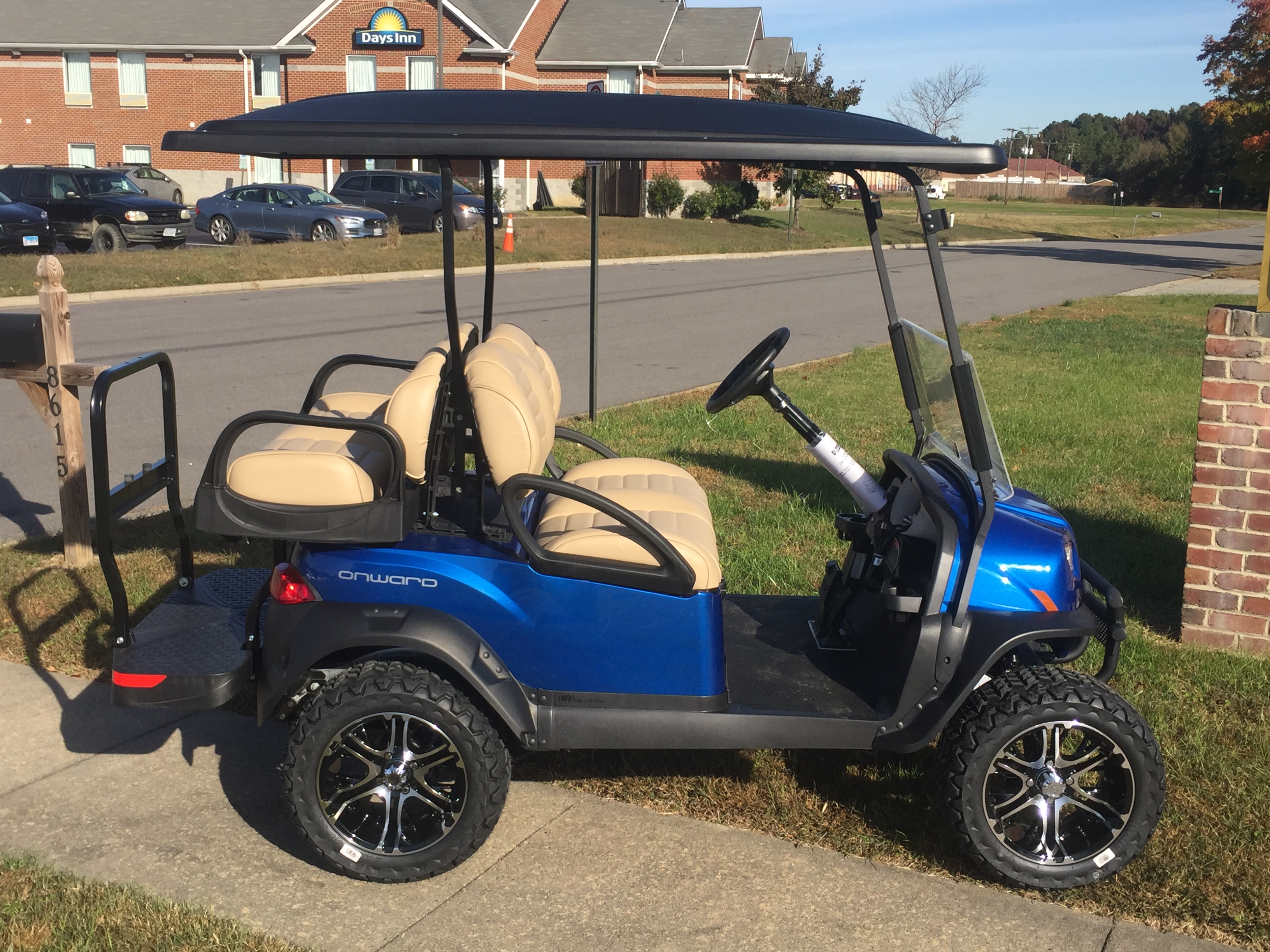2019 Club Car Onward Lifted Electric Golf Car Metallic Pearl Blue