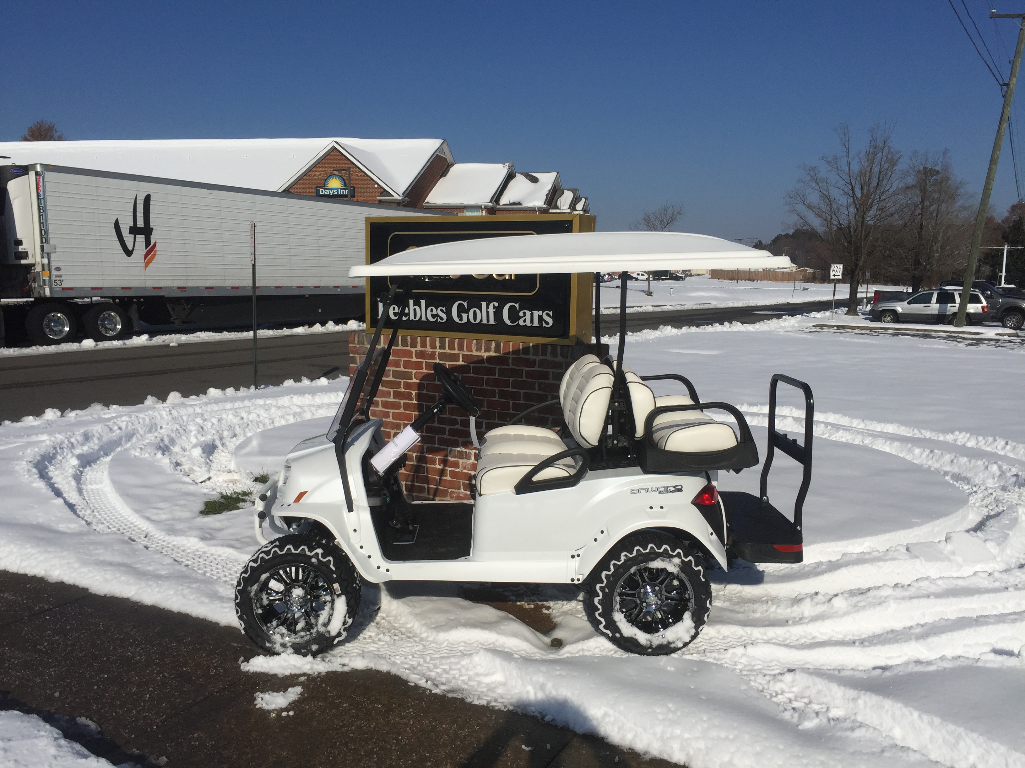 2019 Club Car Onward Lifted Electric Golf Car Snowstorm Peebles Golf