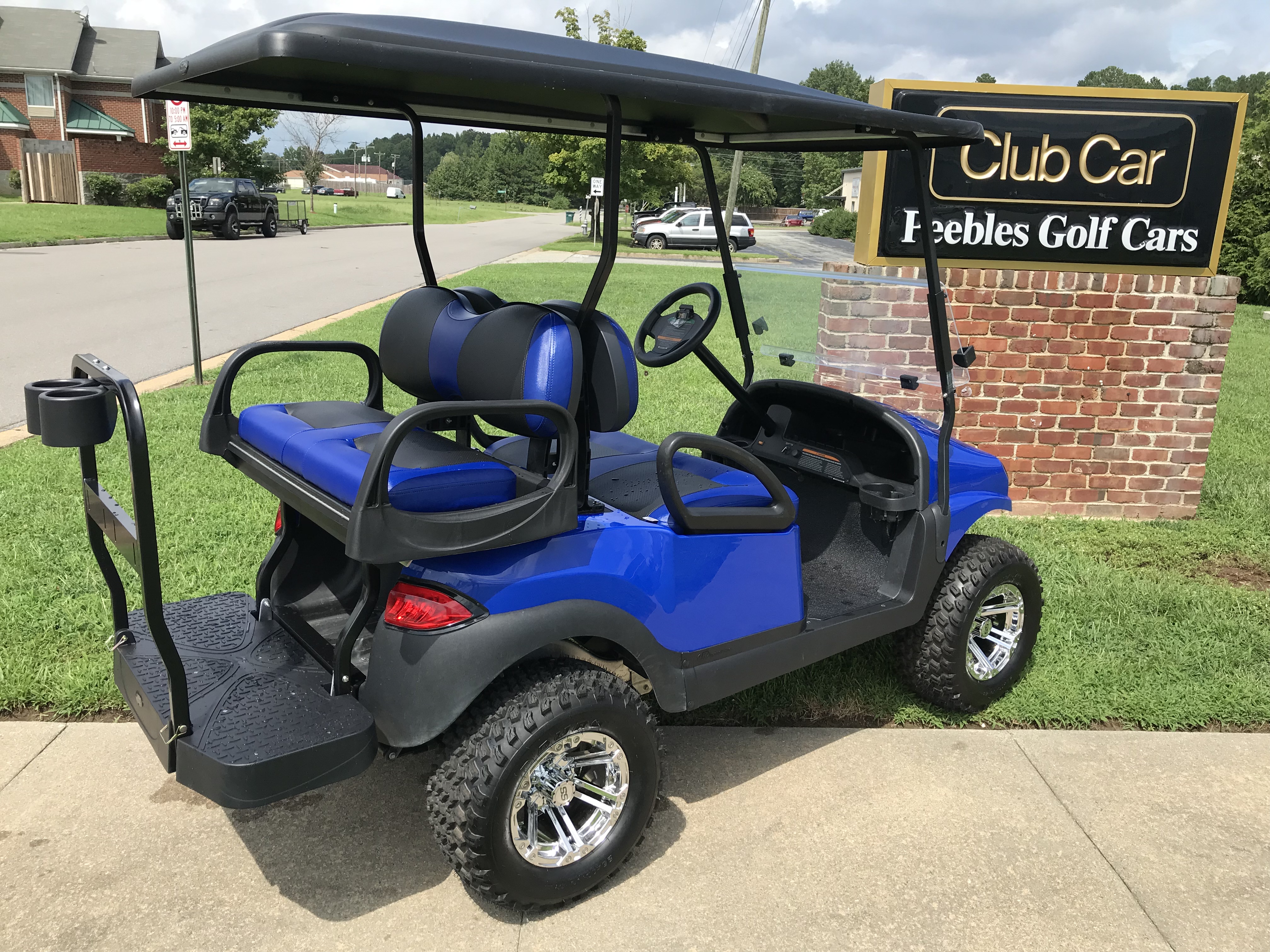 2016 Club Car Lifted Electric Golf Car Blue Peebles Golf Cars